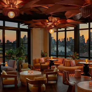 https://moxy-brooklyn-williamsburg.us-newyorkcity.com